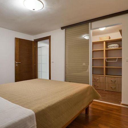 Apartman Marija Lux 스베티스테판 외부 사진