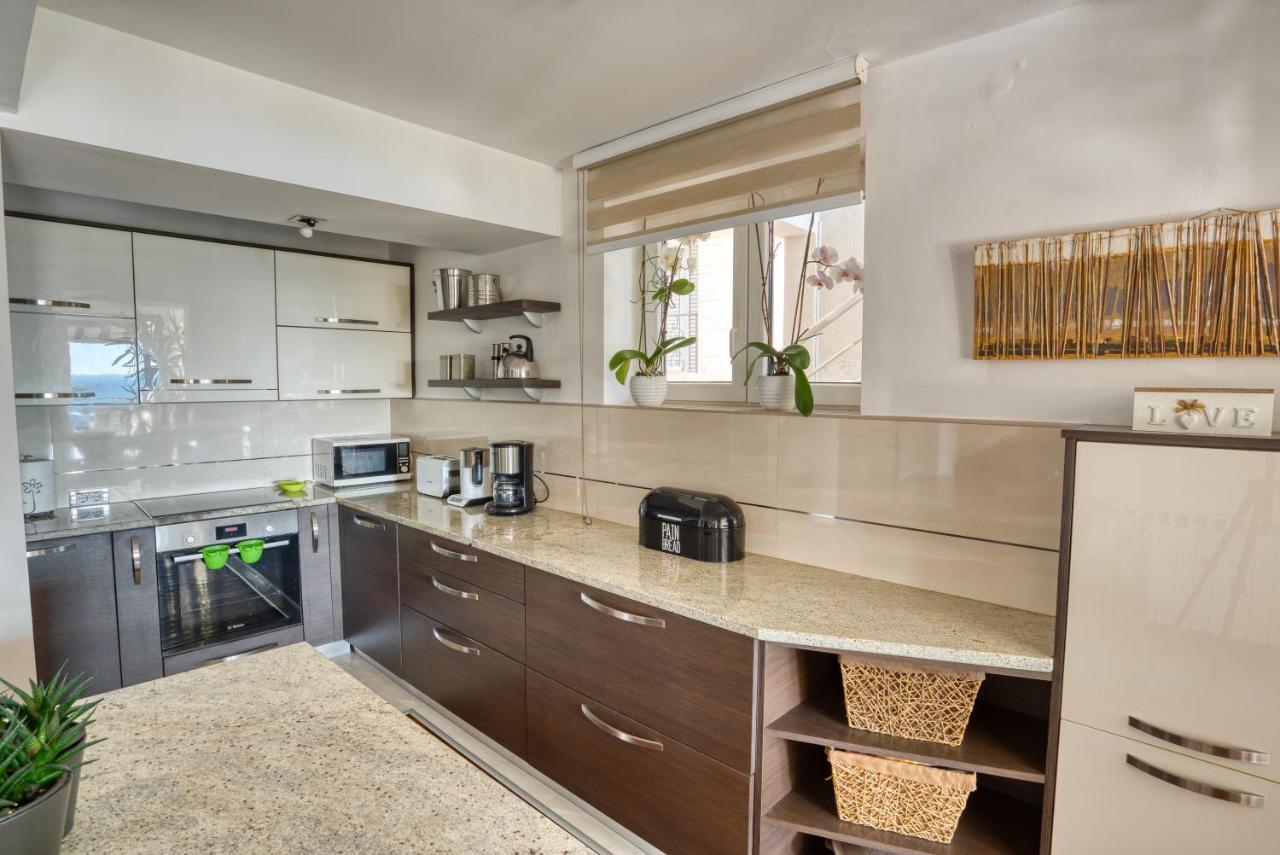 Apartman Marija Lux 스베티스테판 외부 사진