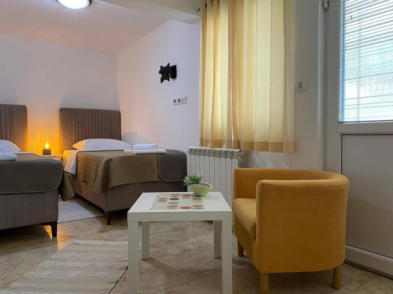 Apartman Marija Lux 스베티스테판 외부 사진