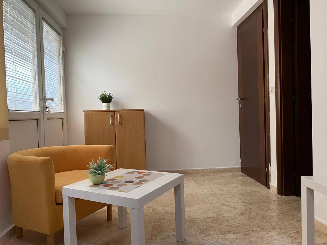 Apartman Marija Lux 스베티스테판 외부 사진